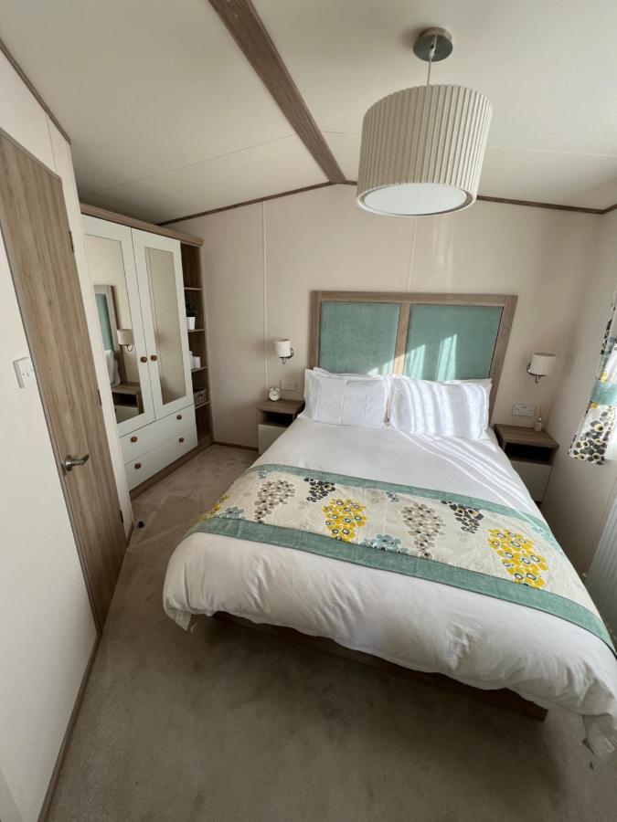 Anchors Rest - Family Caravan - Haven Lytchett Minster Exteriör bild